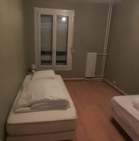 4 Personnes 70m2 8 Apartment Charleville-Mézières