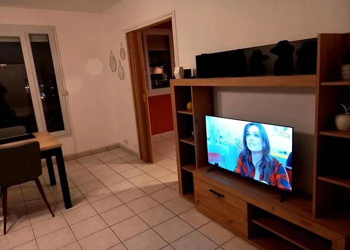 4 Personnes 70m2 8 *